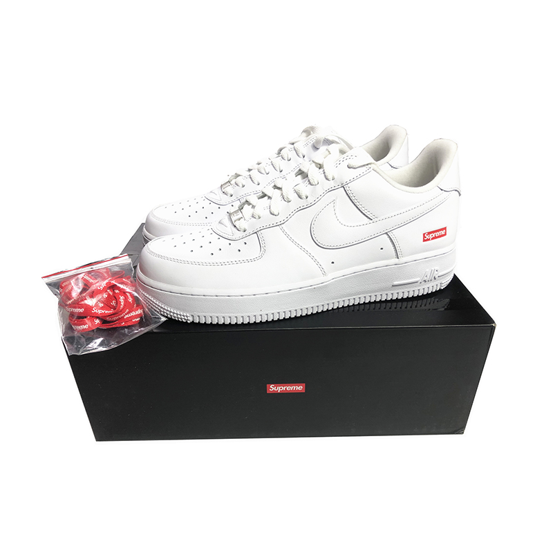 ☆人気☆【SUPREME×NIKE AIR FORCE 1 LOW】送料無料★送関込★激レア確定!世界が欲しがるプレミアムな一足♪ ☆人気☆【SUPREME×NIKE AIR FORCE 1 LOW】送料無料★送関込★激レア確定!世界が欲しがるプレミアムな一足♪